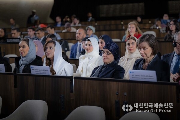 UNESCO honours Sharjah Ruler for Arabic historical dictionary